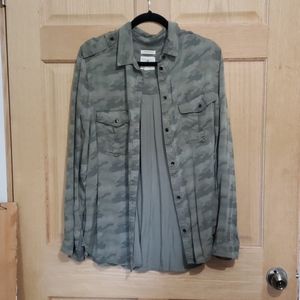 American Eagle Camo Button Down